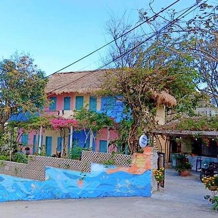 Confetti House Hotel Quy Nhon Exterior foto